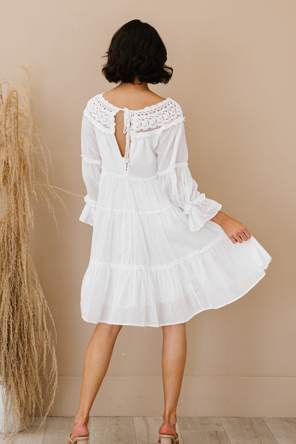 Sweet Long Sleeves Tiered Crochet Trim Dress