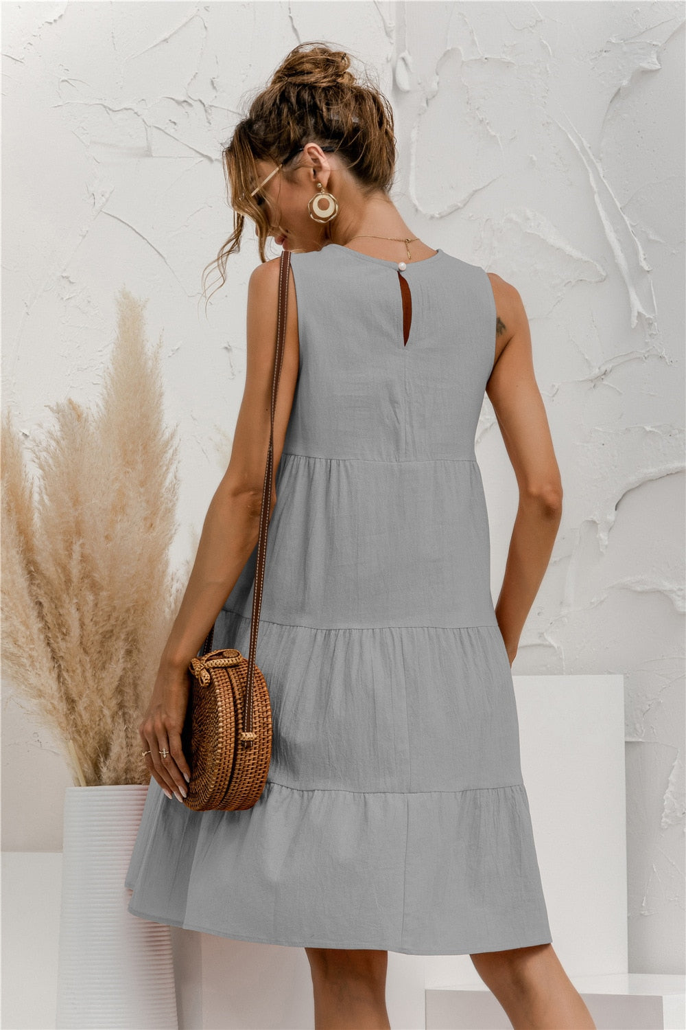 Maggie - O-Neck Sleeveless Solid Dress