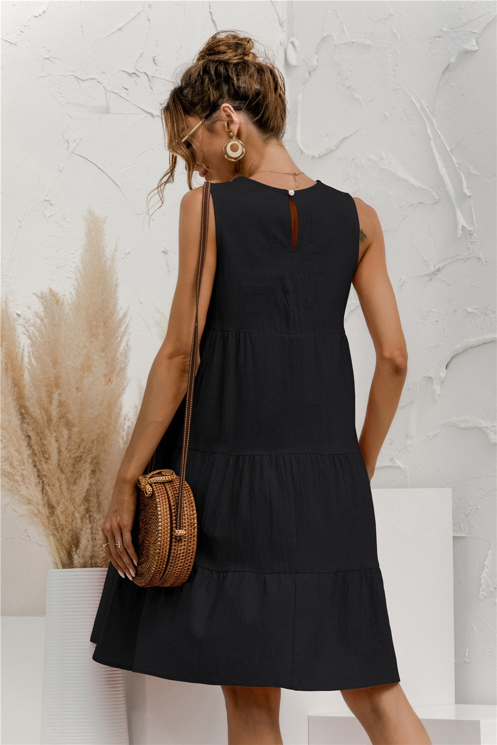 Maggie - O-Neck Sleeveless Solid Dress